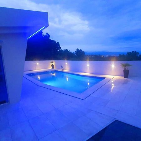 Penthouse Jacuzzi & Pool Apartmants Opatija Eksteriør bilde