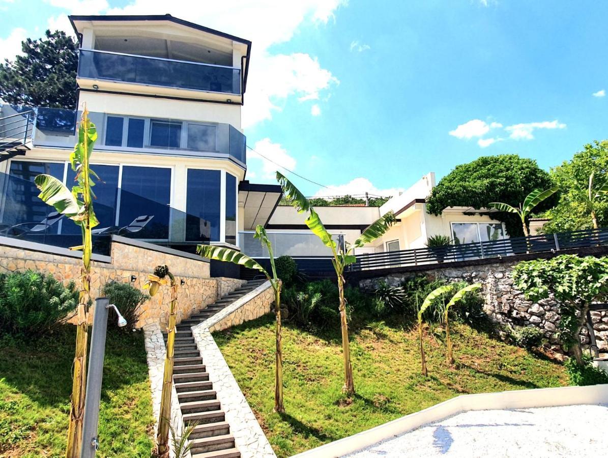 Penthouse Jacuzzi & Pool Apartmants Opatija Eksteriør bilde