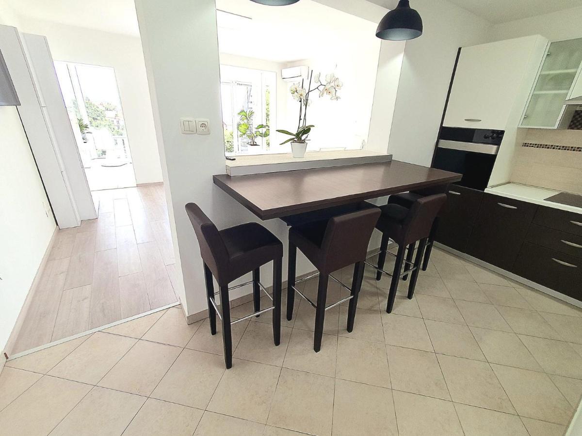 Penthouse Jacuzzi & Pool Apartmants Opatija Eksteriør bilde