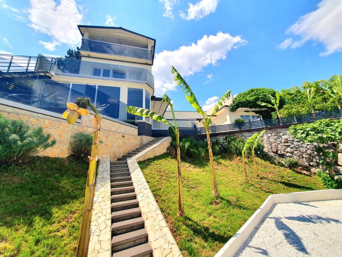 Penthouse Jacuzzi & Pool Apartmants Opatija Eksteriør bilde