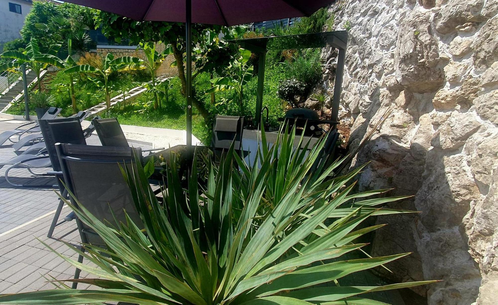Penthouse Jacuzzi & Pool Apartmants Opatija Eksteriør bilde