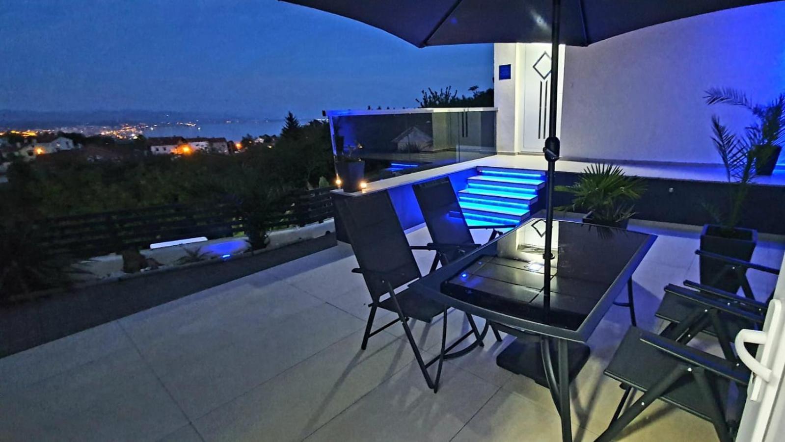 Penthouse Jacuzzi & Pool Apartmants Opatija Eksteriør bilde