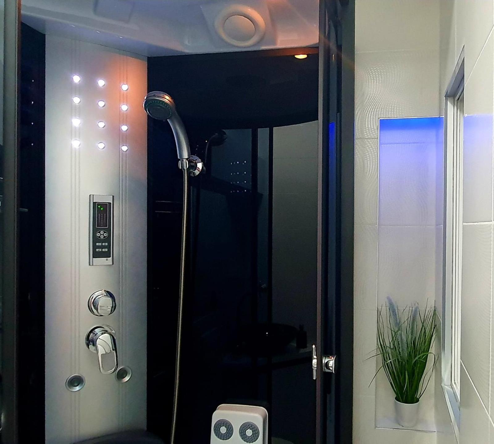 Penthouse Jacuzzi & Pool Apartmants Opatija Eksteriør bilde