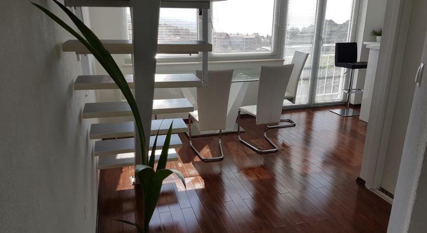 Penthouse Jacuzzi & Pool Apartmants Opatija Eksteriør bilde
